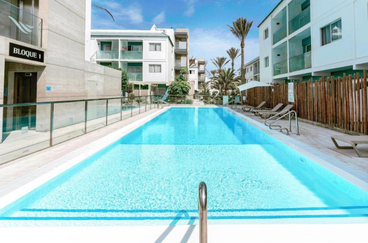 Bristol Sunset Beach Private Apartment Коральео Экстерьер фото