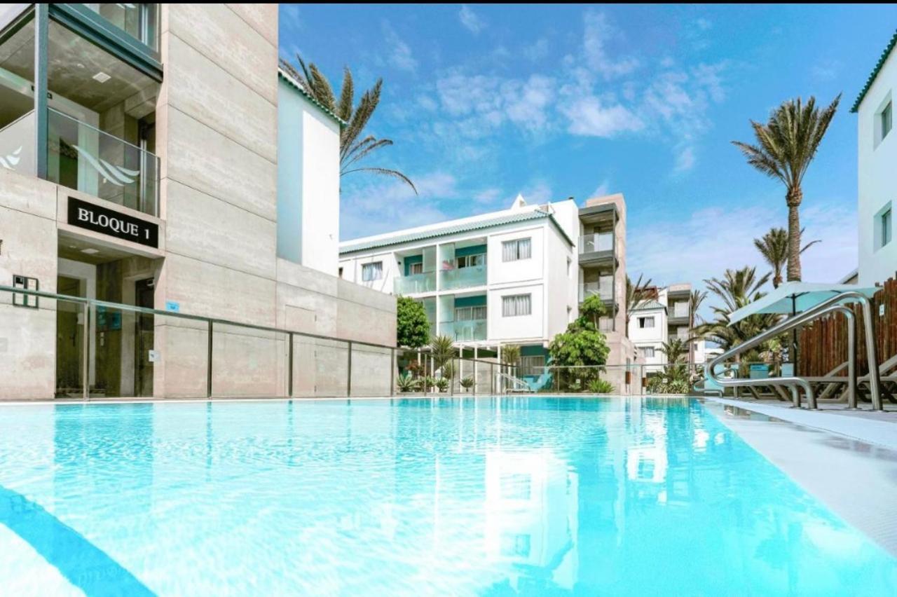 Bristol Sunset Beach Private Apartment Коральео Экстерьер фото