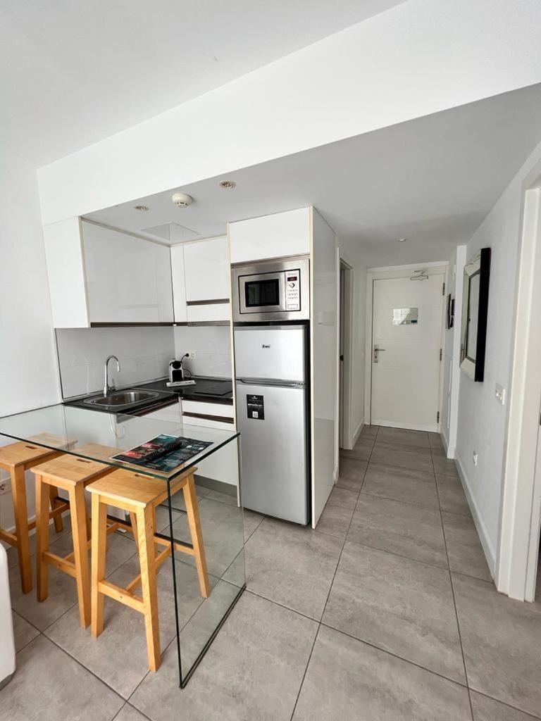 Bristol Sunset Beach Private Apartment Коральео Экстерьер фото